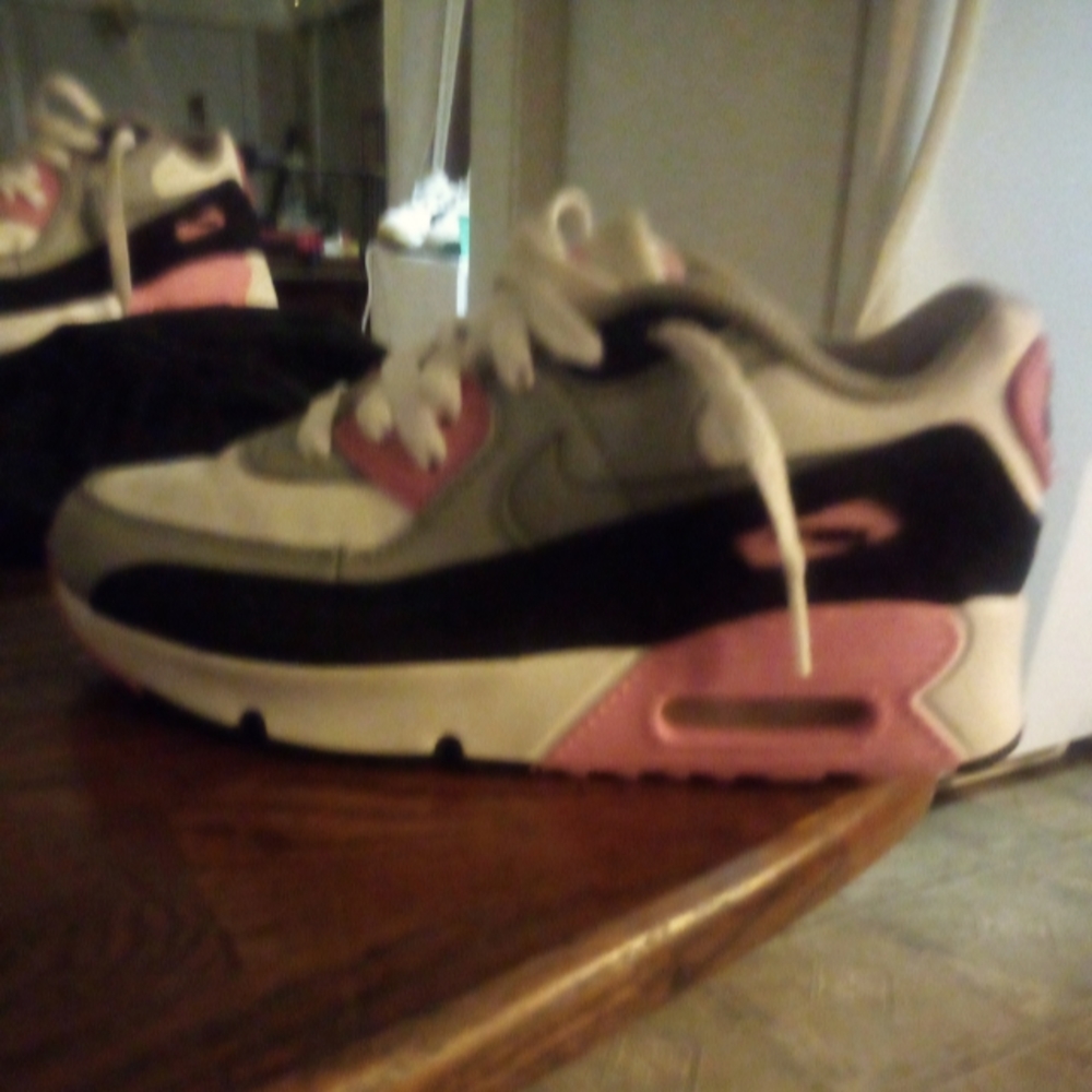 Kids Nike Air Max 90 Shoes